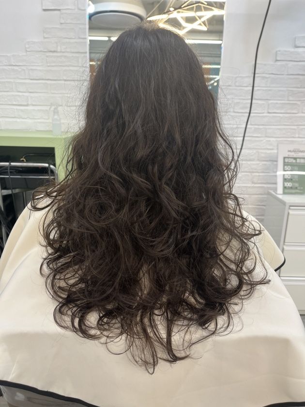 청주시 여자 긴머리웨이브펌 시술 사례 이미지 2