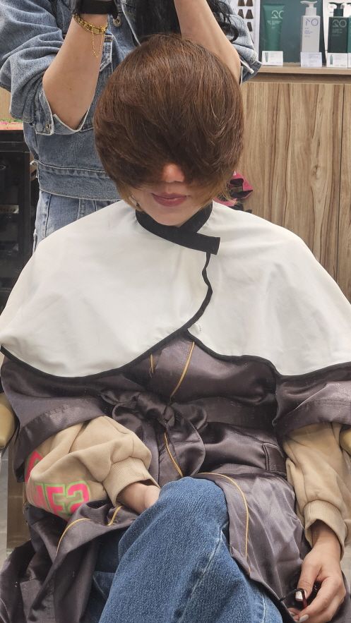 시흥시 여자 보브컷 전체탈색까지 하셨어요 시술 사례 이미지 6