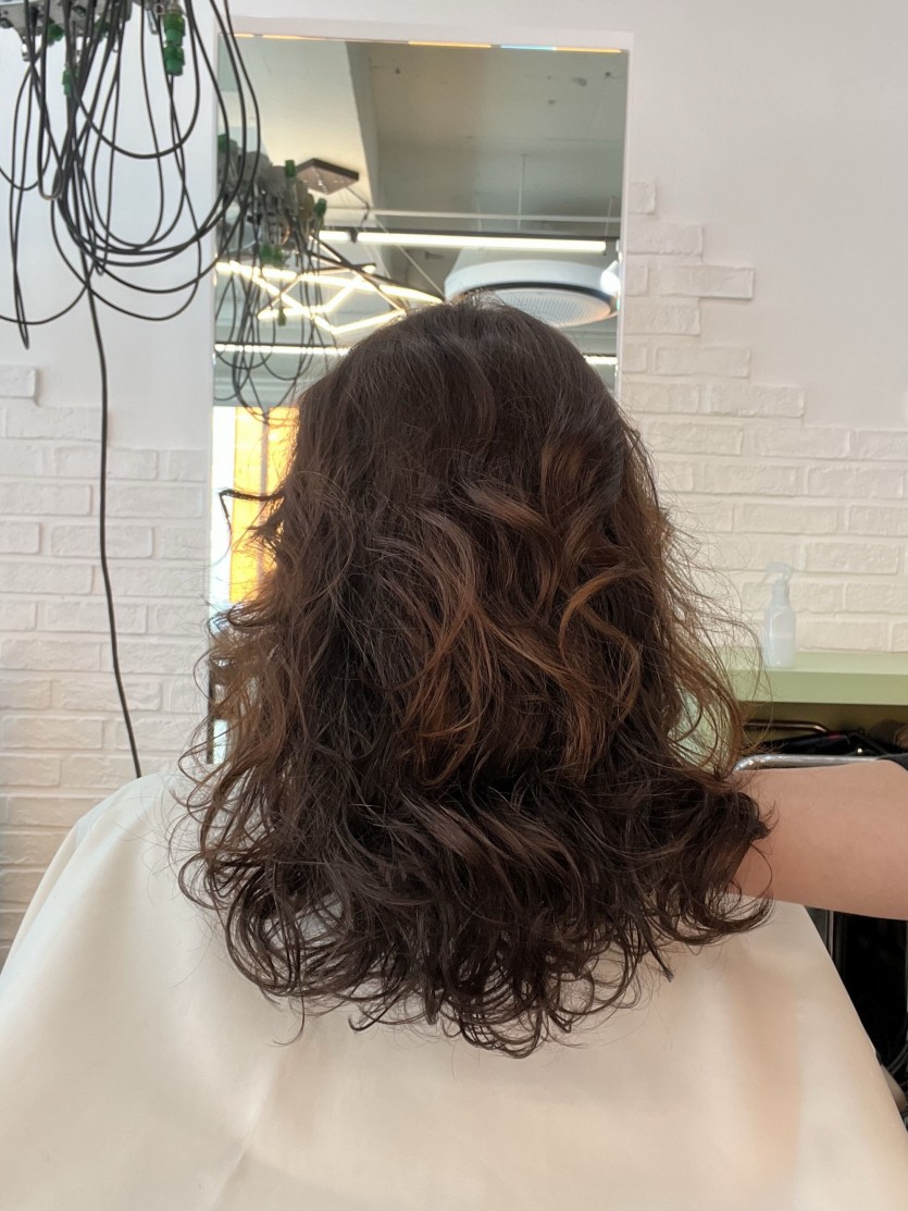 청주시 여자 러블리펌 가는연모의 탄력셋팅펌 시술 사례 이미지 5