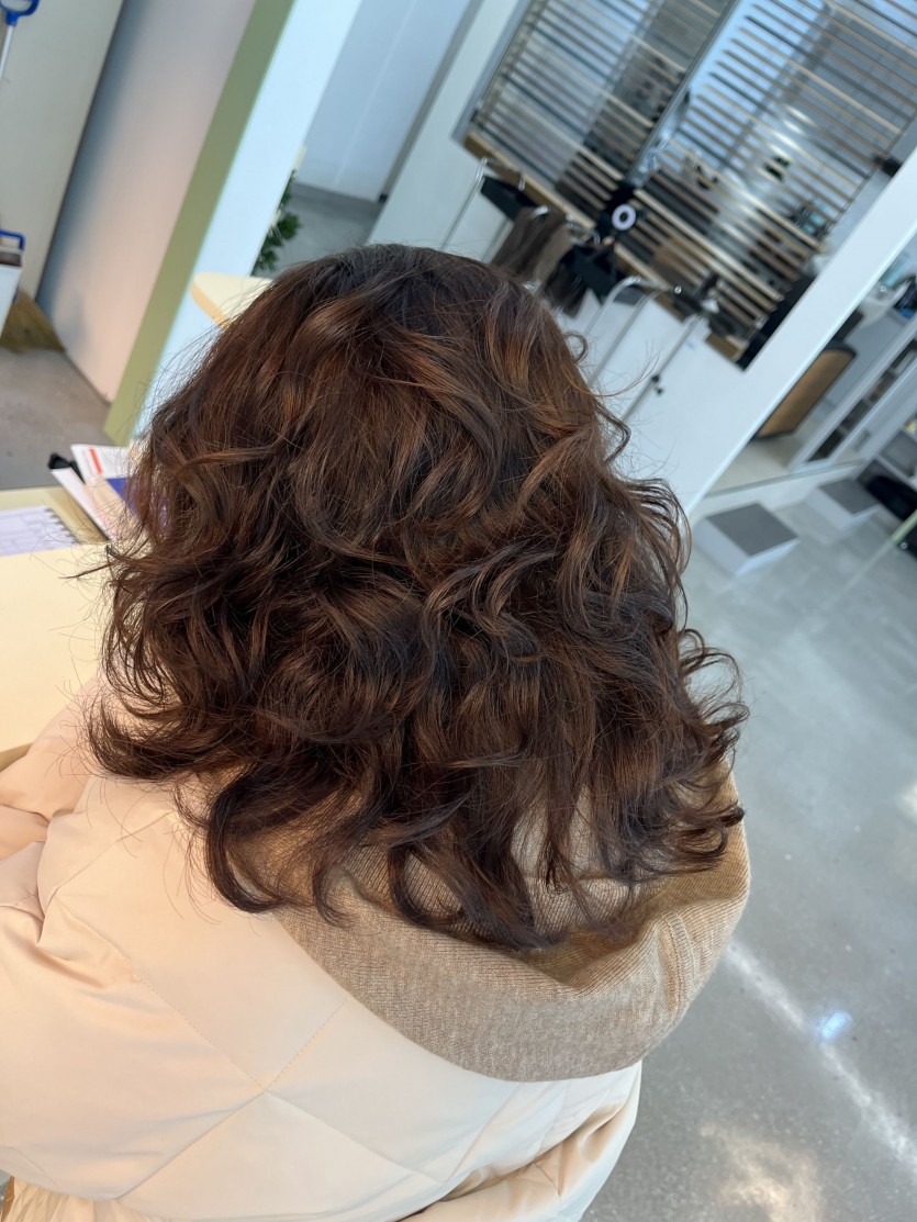 청주시 여자 내추럴웨이브펌 시술 사례 이미지 2