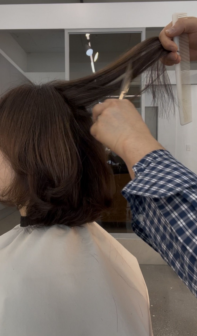 청주시 여자 C컬컷 긴얼굴형을 보완하는 레이어드단발 시술 사례 이미지 2