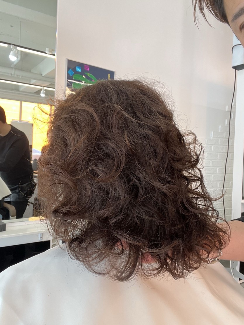 청주시 여자 내추럴컬펌 가는모발과 손상을 보완하는 탄력 셋팅펌 시술 사례 이미지 1